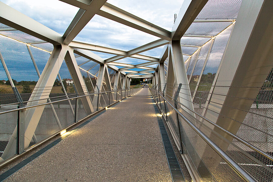 illum-tv-ciclopedonale-02